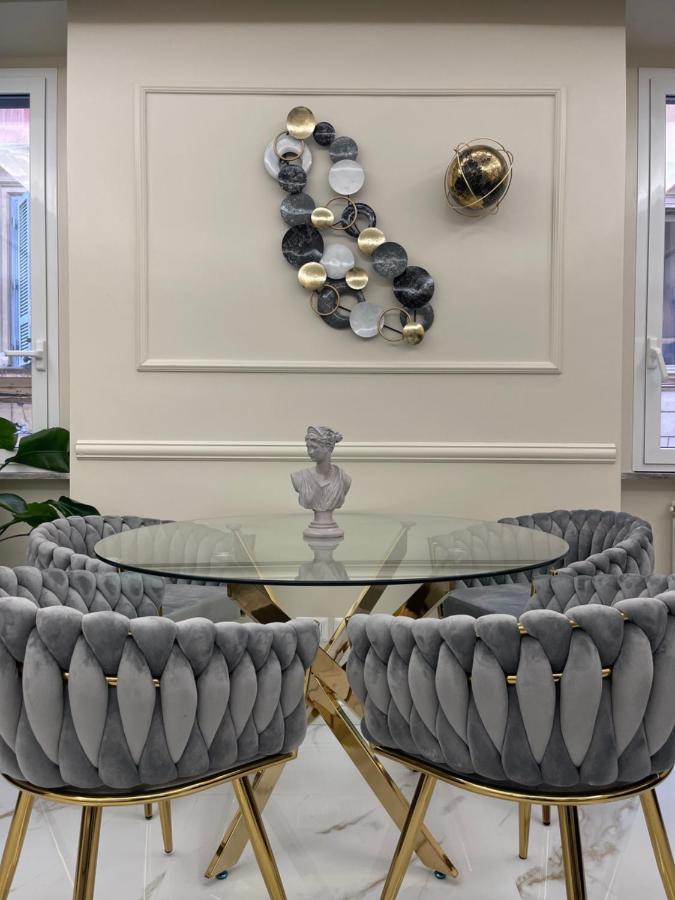 Spanish Steps Glamour & Sauna Luxury Apartment **** Rom Eksteriør billede
